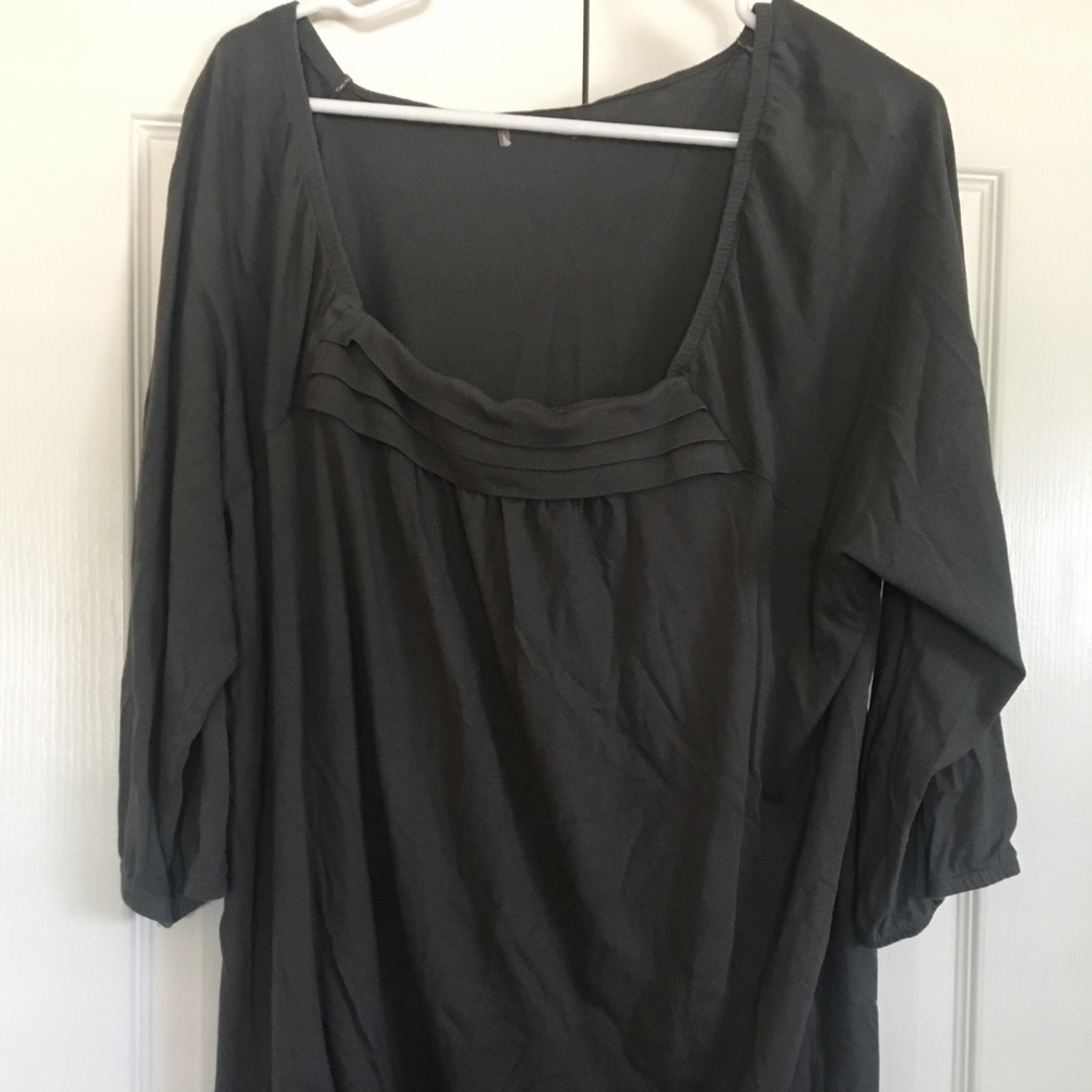 3/4 length sleeve top
